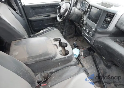 2022 Ram 2500 Tradesman 4X4 6'4 Box z USA, uszkodzony, nr VIN 3C6UR5CJ7NG439487